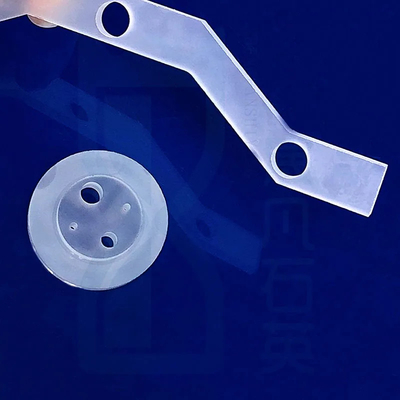Optical de alta pureza Perforado Cuarzo en forma de piezas Claras
