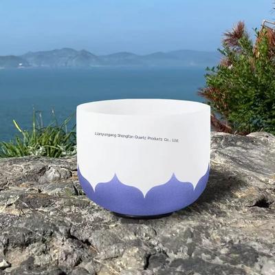 Cuenco de canto de cristal de cuarzo puro con escala musical digital para curación de chakras y meditación