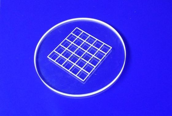 Placa de vidrio de cuarzo personalizada Placa de vidrio de cuarzo para fijar el tubo de ensayo Placa de procesamiento de agujeros de tamaño estándar