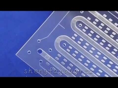 Placa de vidrio de cuarzo fundido transparente pulida al fuego Perforación láser personalizada